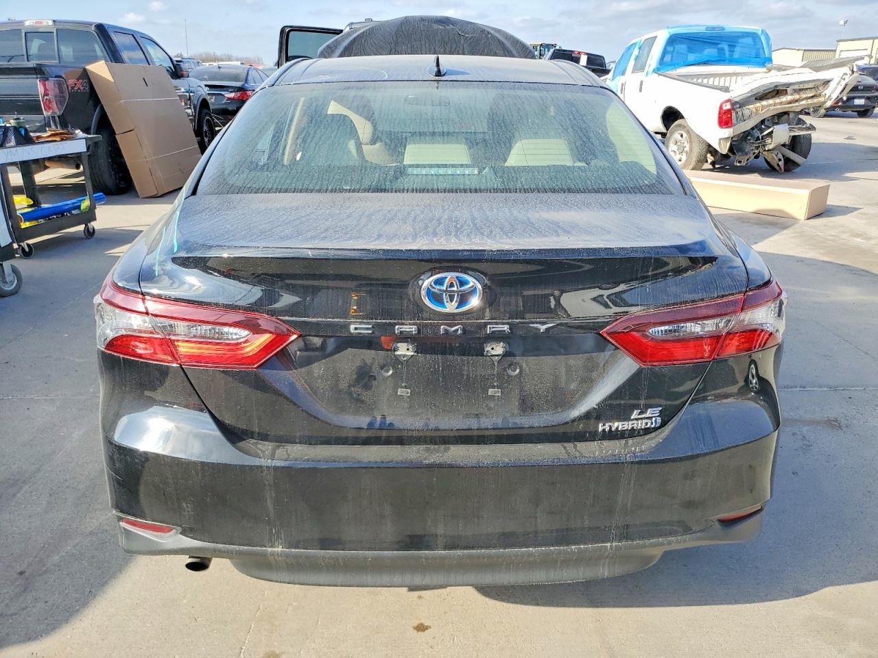 2022 TOYOTA CAMRY LE photo 6