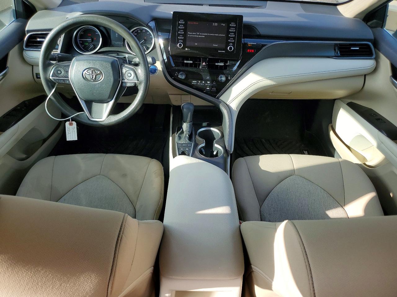 2022 TOYOTA CAMRY LE photo 8