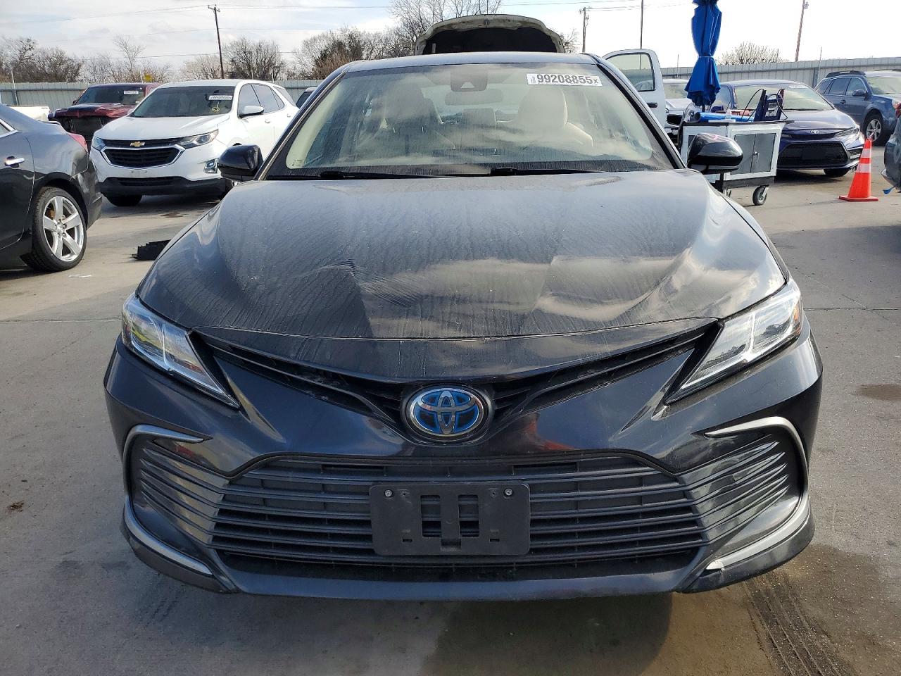 2022 TOYOTA CAMRY LE photo 5