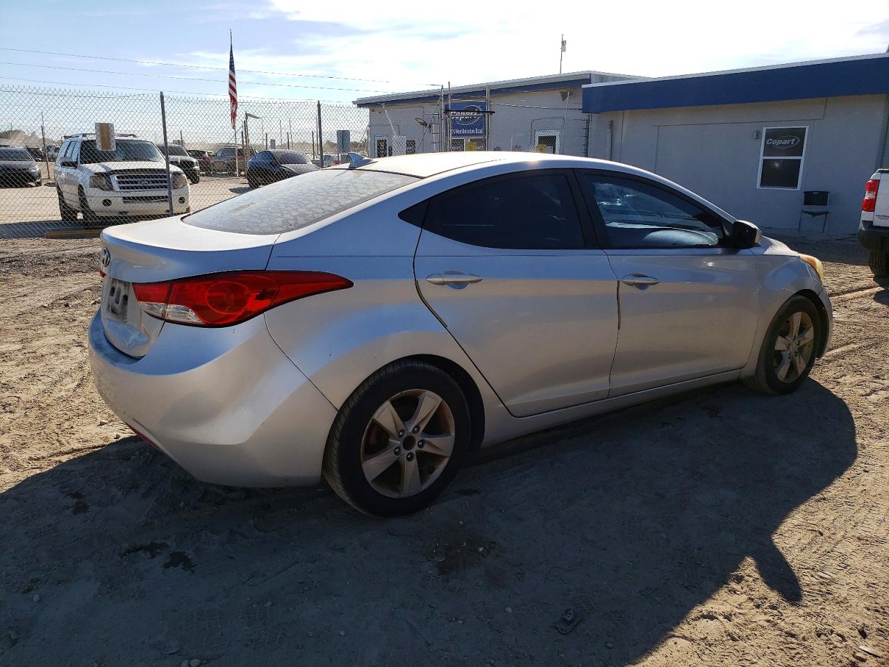 2013 HYUNDAI ELANTRA GLS photo 3