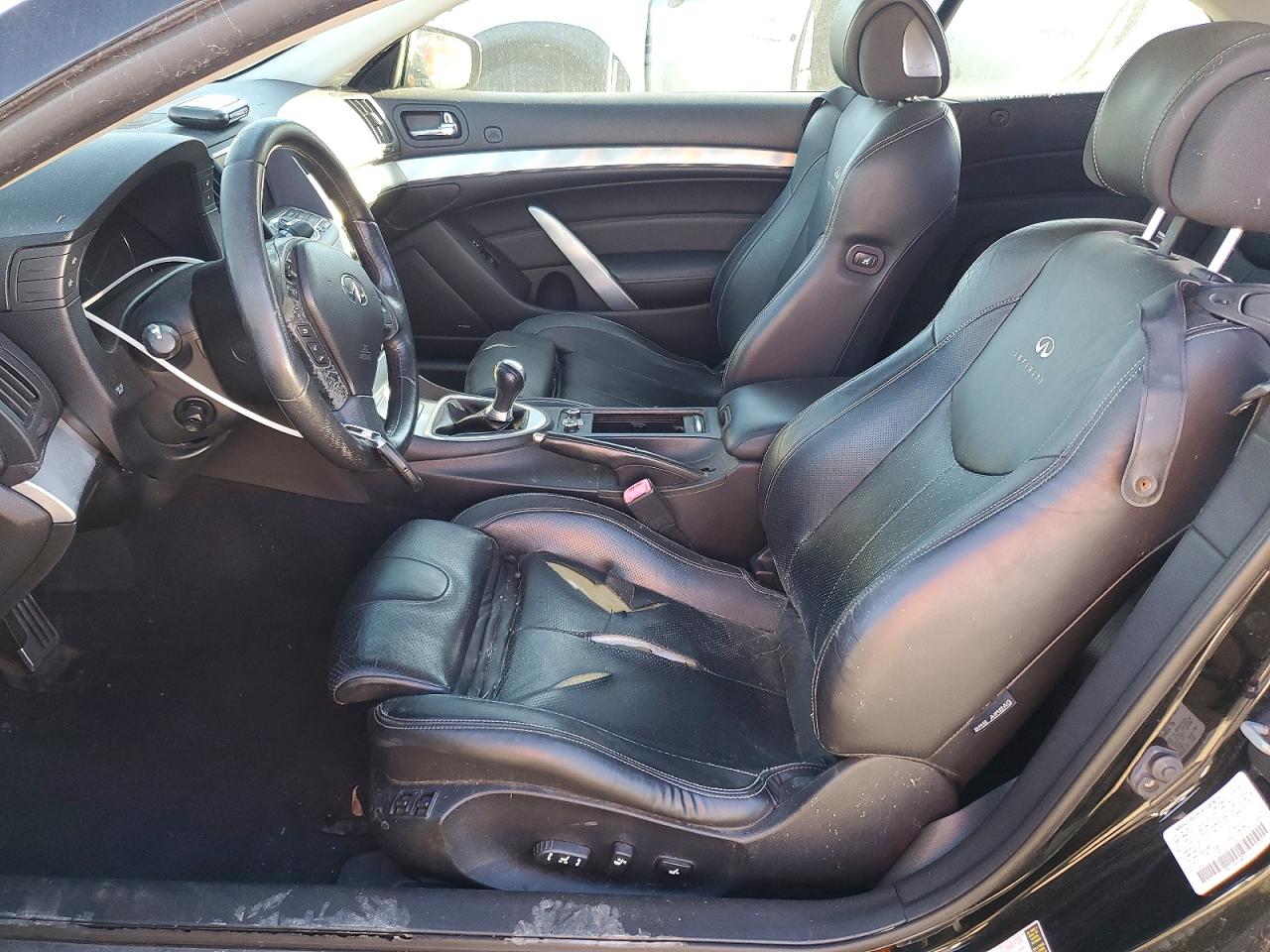 2009 INFINITI G37 photo 7