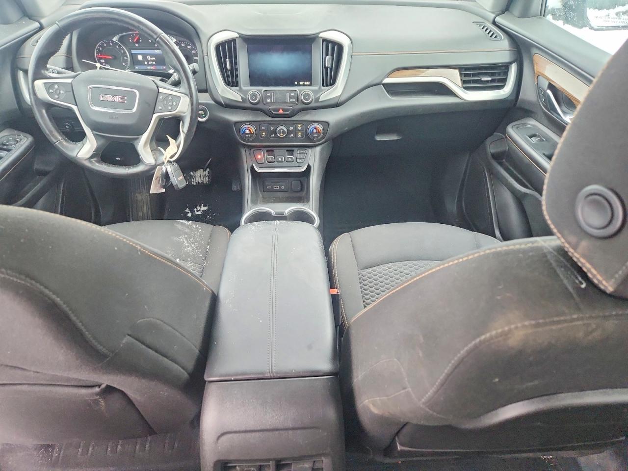 2019 GMC TERRAIN SLE photo 8