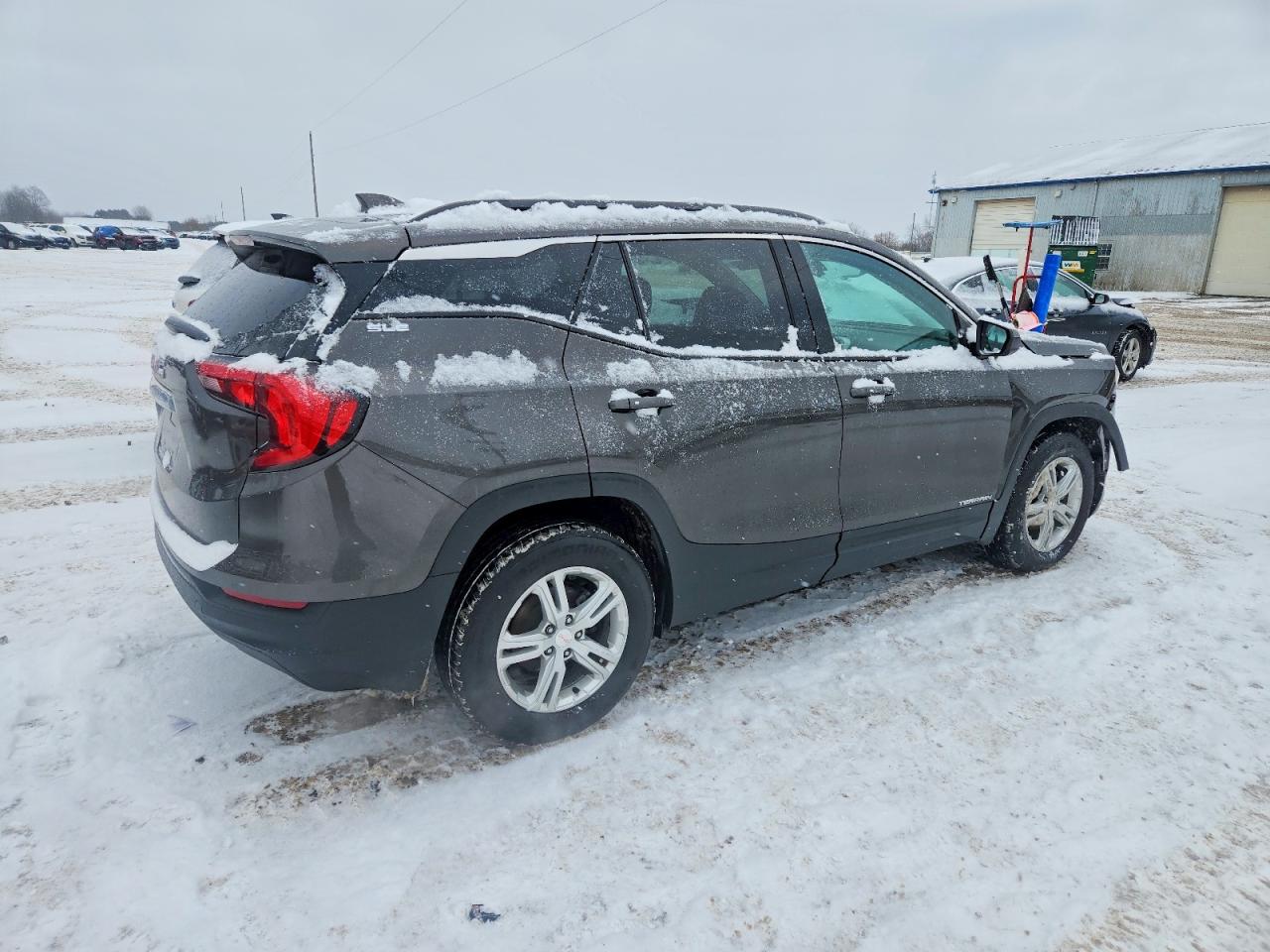 2019 GMC TERRAIN SLE photo 3