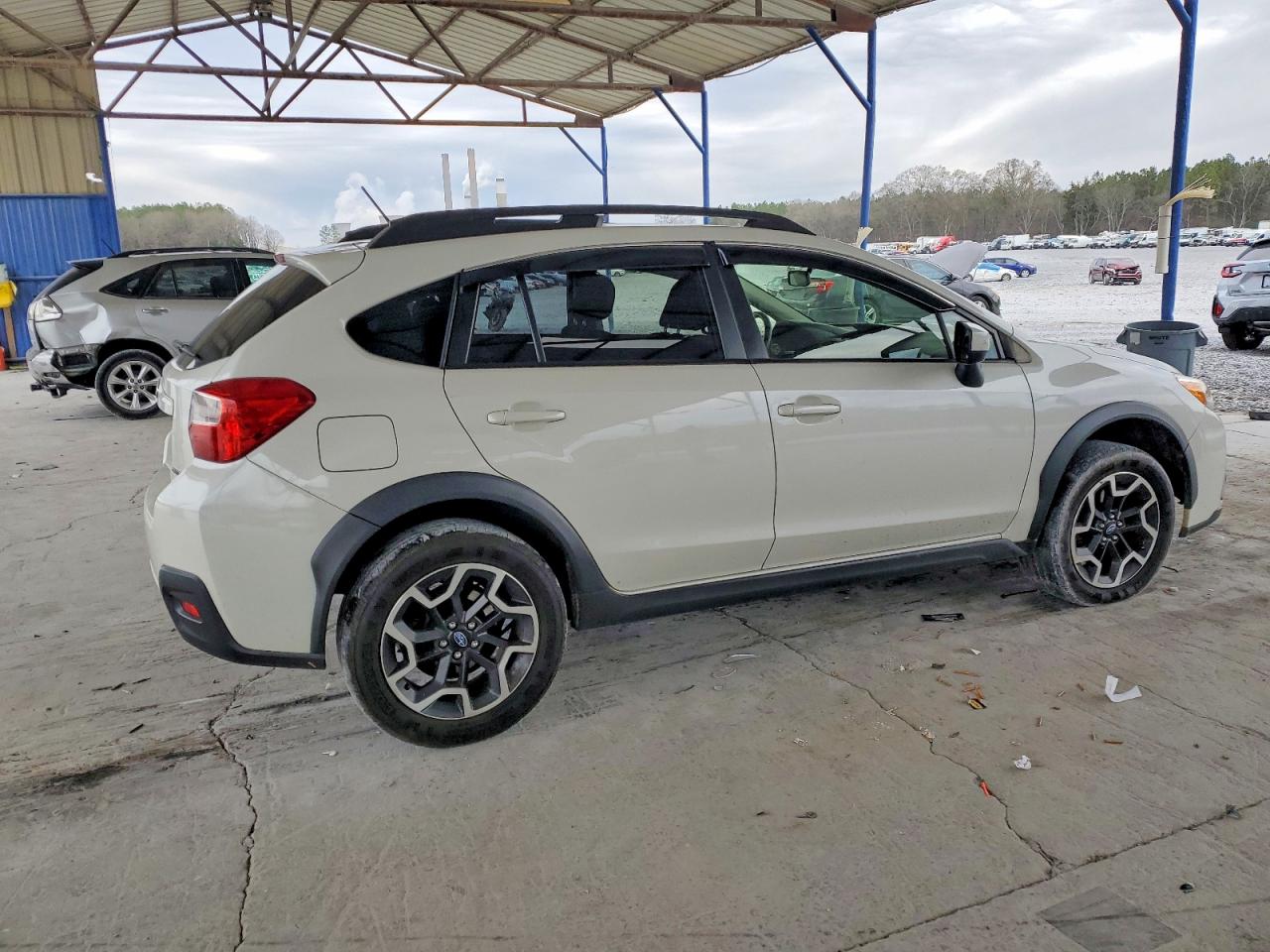 2017 SUBARU CROSSTREK PREMIUM photo 3