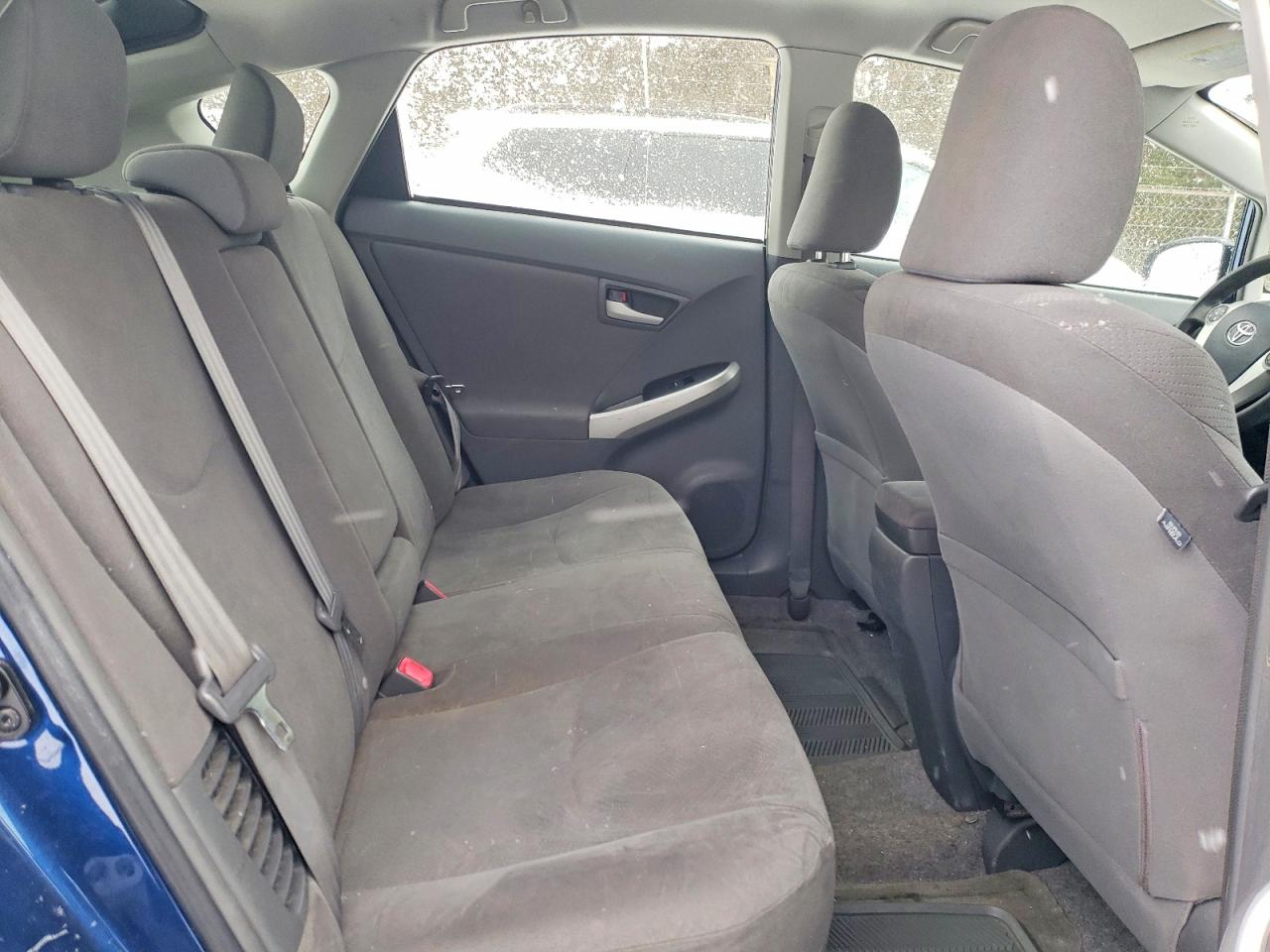 2011 TOYOTA PRIUS TWO photo 10