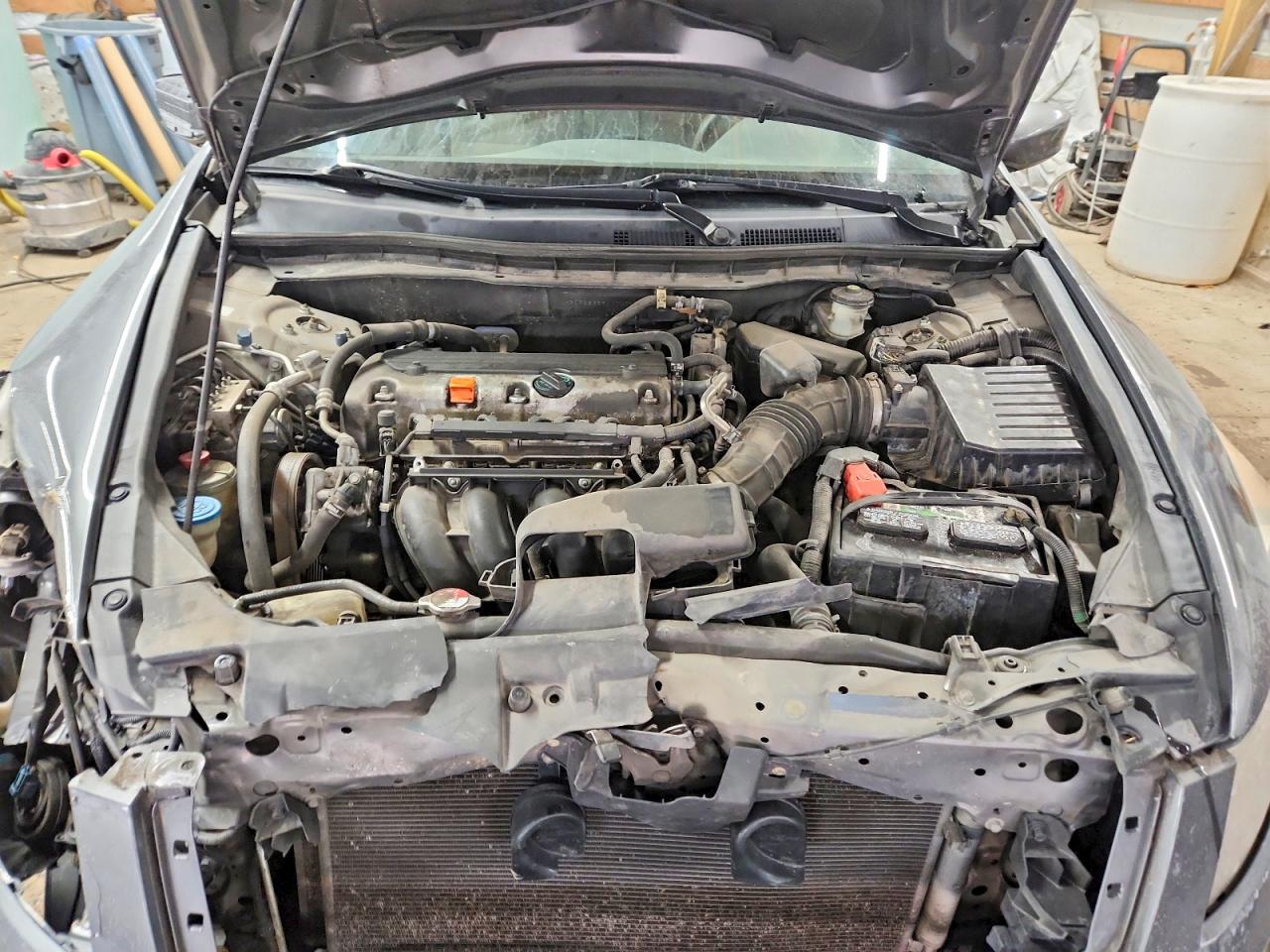 2009 HONDA ACCORD LX photo 11