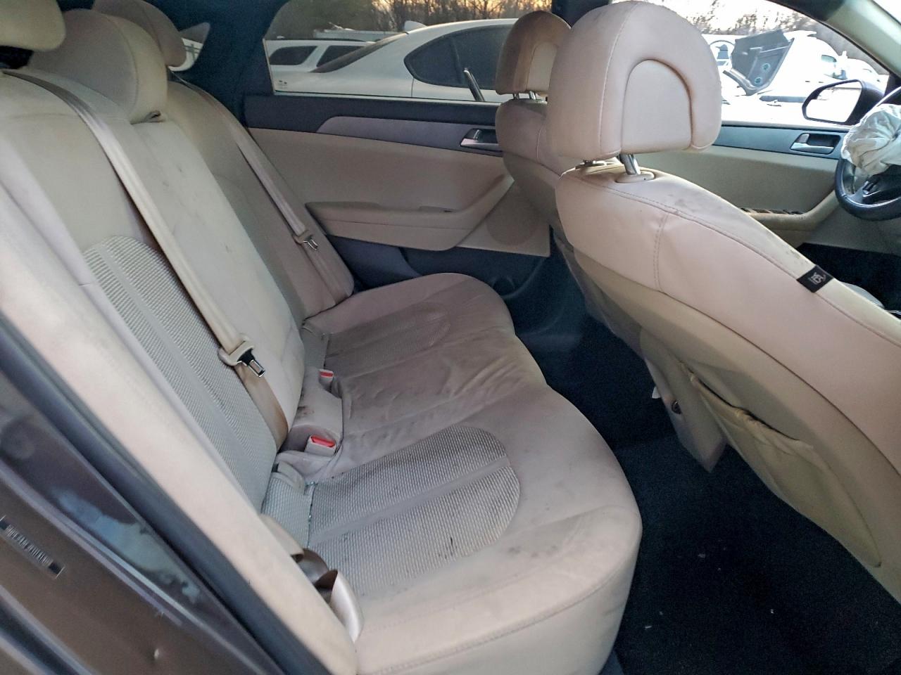 2015 HYUNDAI SONATA SE photo 10