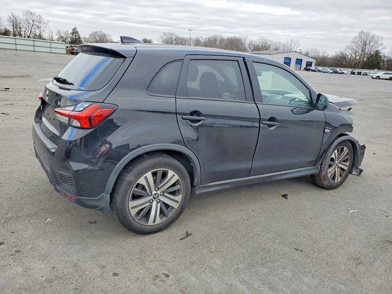 2023 MITSUBISHI OUTLANDER SPORT S photo 3