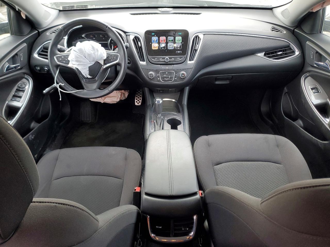 2017 CHEVROLET MALIBU LT photo 8