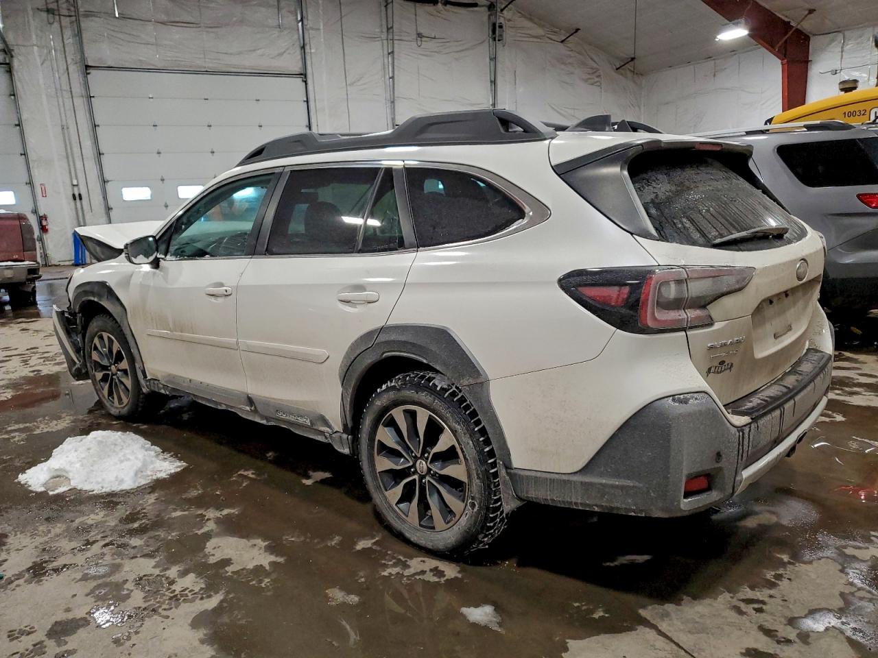 2023 SUBARU OUTBACK LIMITED photo 2
