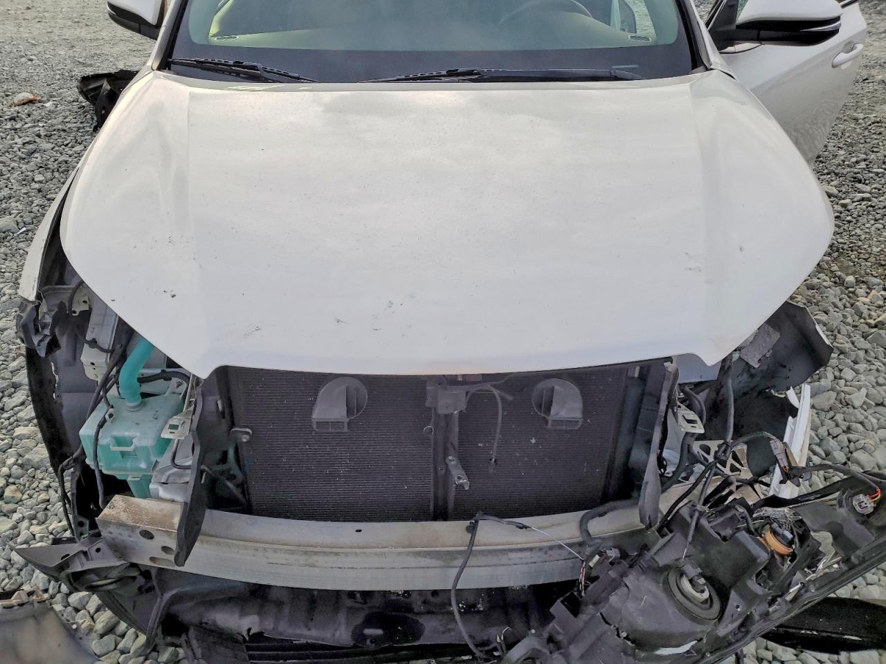 2018 TOYOTA HIGHLANDER LE photo 12