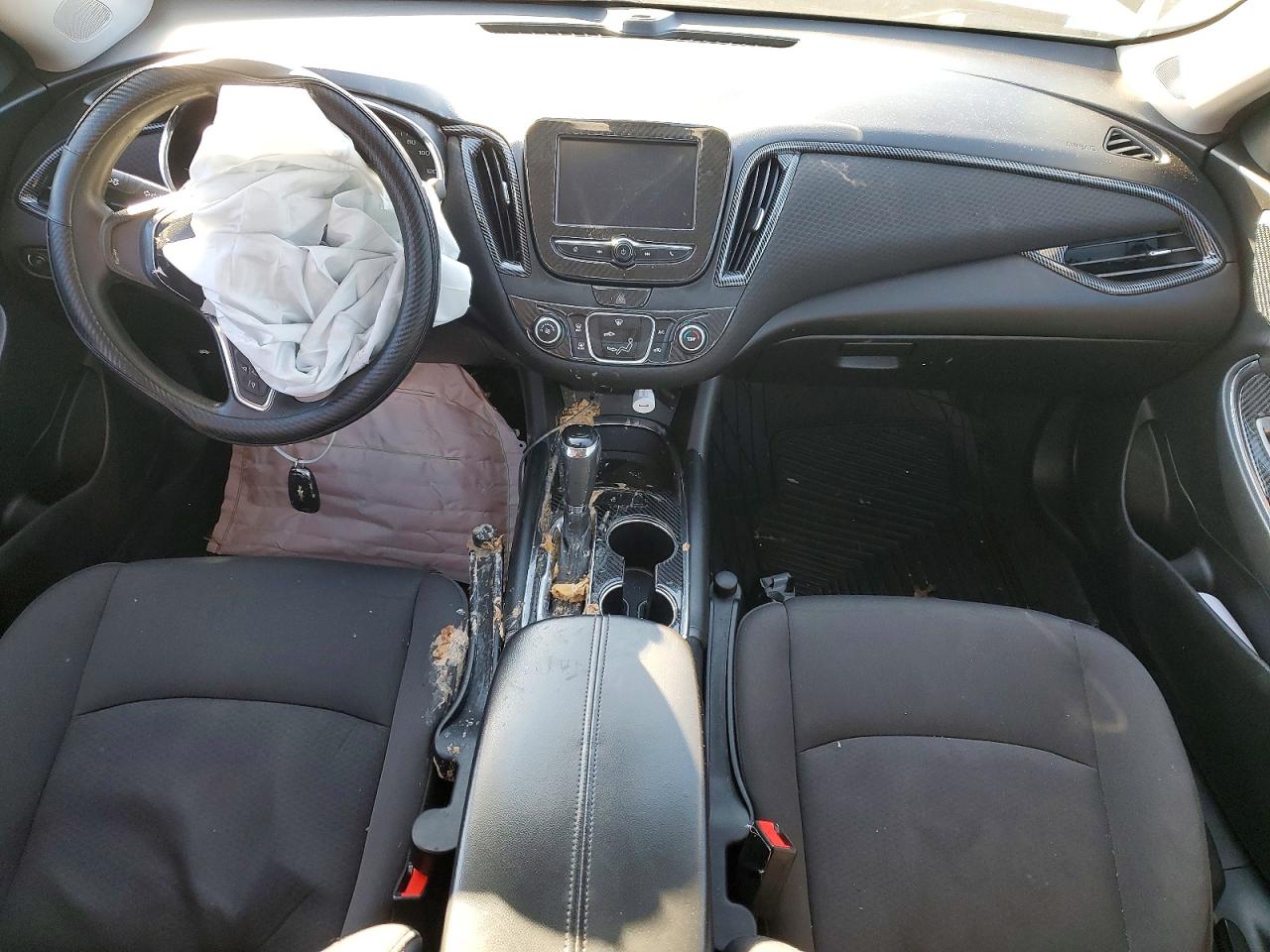 2018 CHEVROLET MALIBU LT photo 8