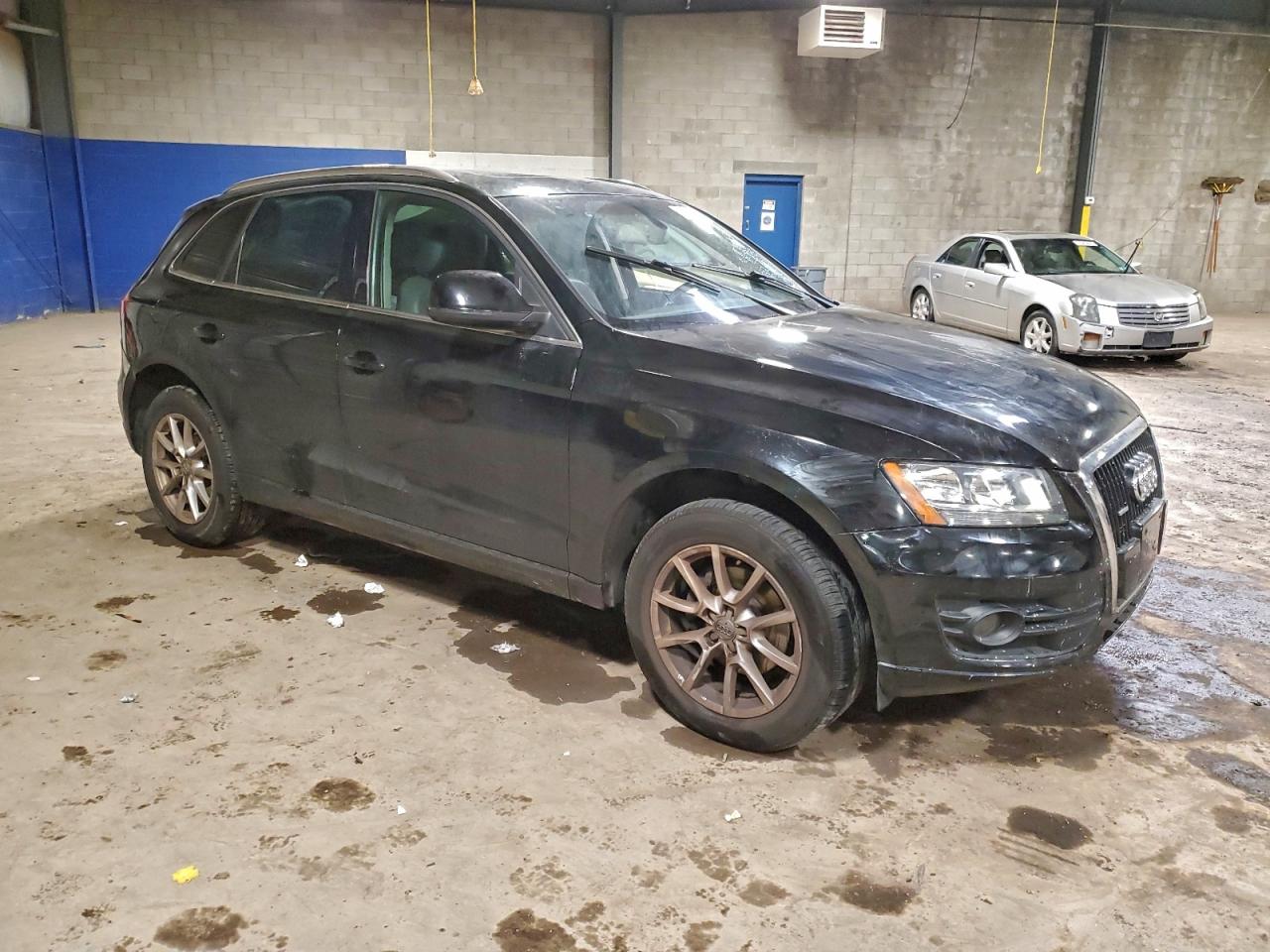 2010 AUDI Q5 PREMIUM photo 4