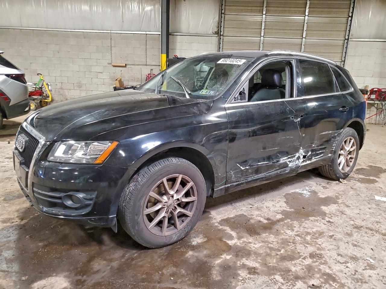 2010 AUDI Q5