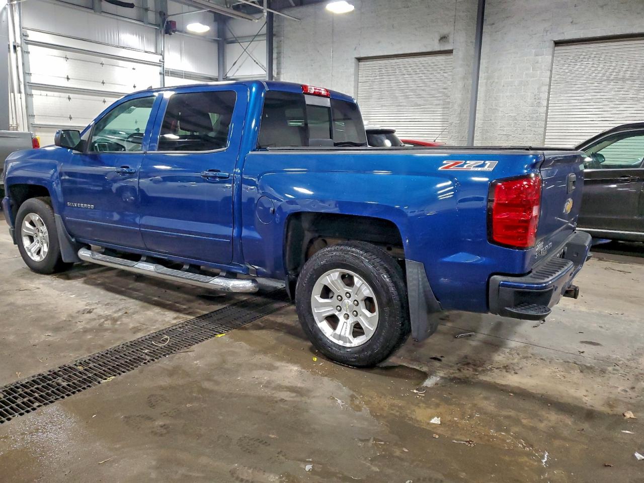 2016 CHEVROLET SILVERADO K1500 LT photo 2