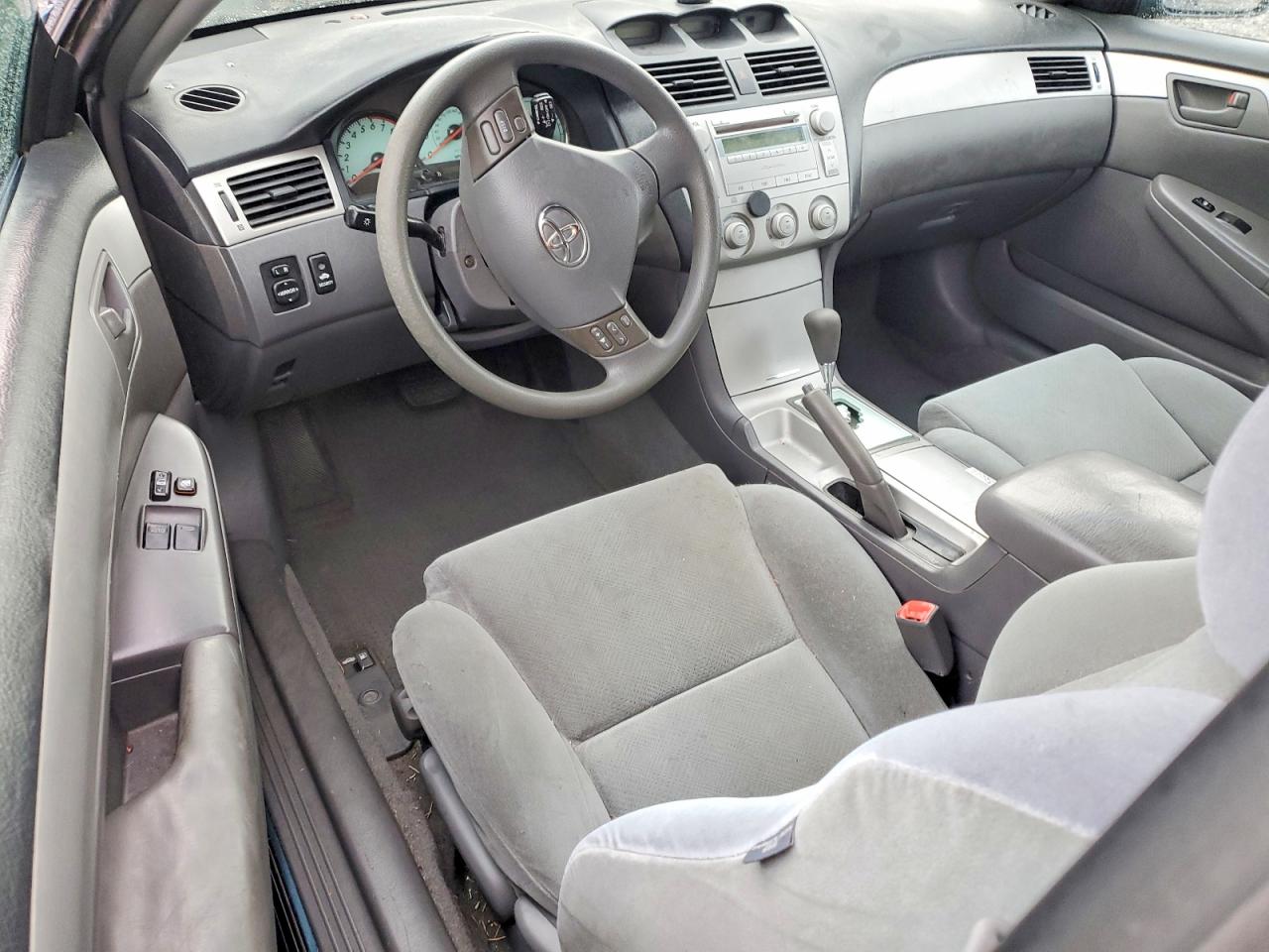 2004 TOYOTA CAMRY SOLARA SE photo 8