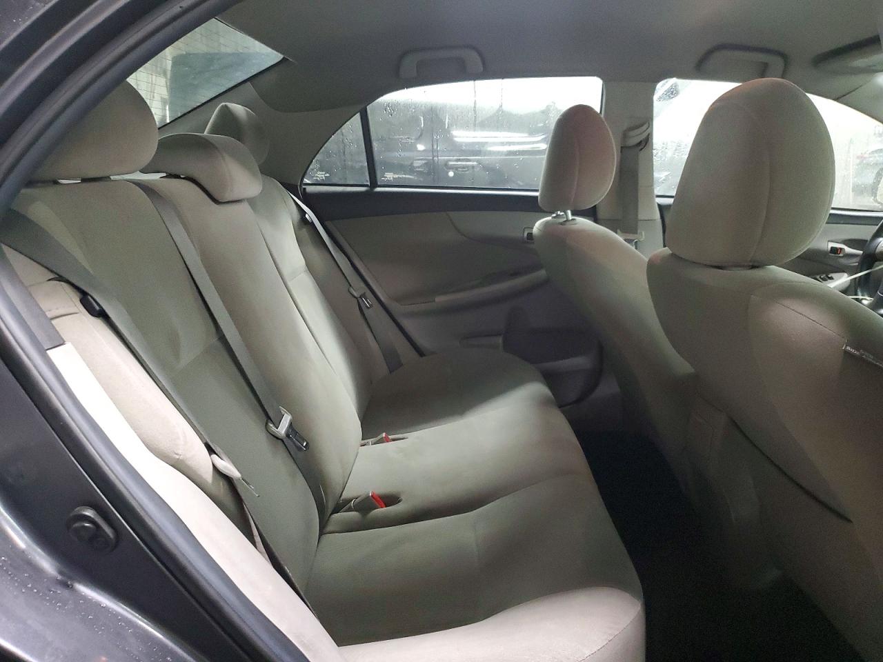 2013 TOYOTA COROLLA BASE photo 10