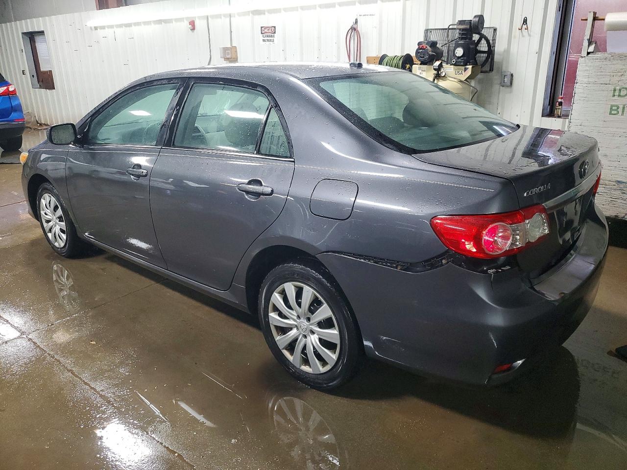 2013 TOYOTA COROLLA BASE photo 2