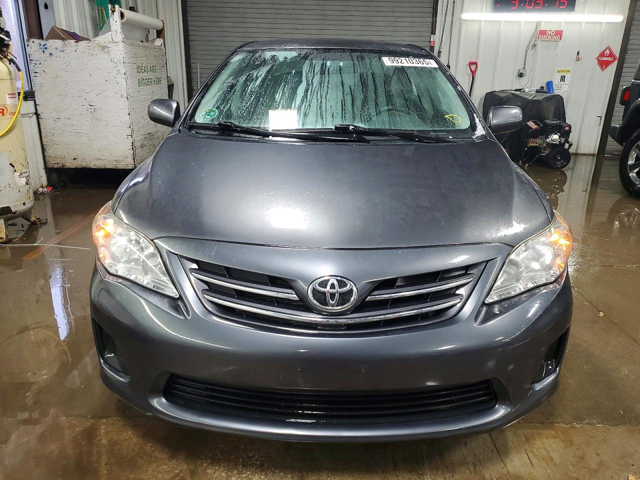 2013 TOYOTA COROLLA BASE photo 5