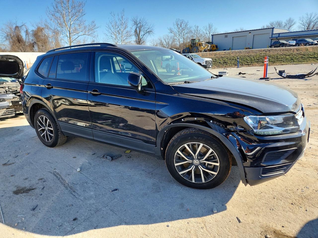 2021 VOLKSWAGEN TIGUAN S photo 4