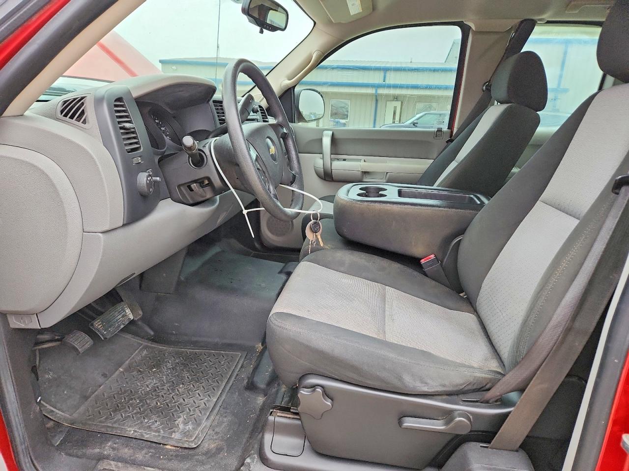 2009 CHEVROLET SILVERADO C1500 photo 7