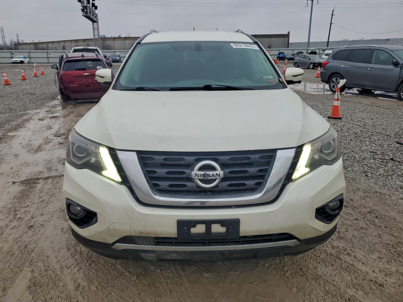 2017 NISSAN PATHFINDER S photo 5