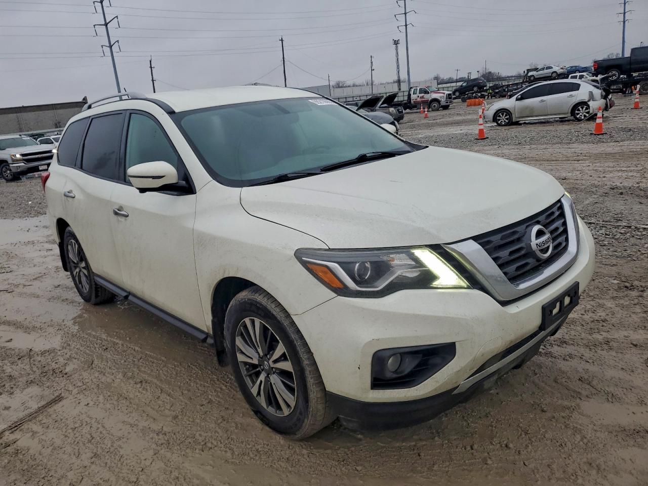 2017 NISSAN PATHFINDER S photo 4