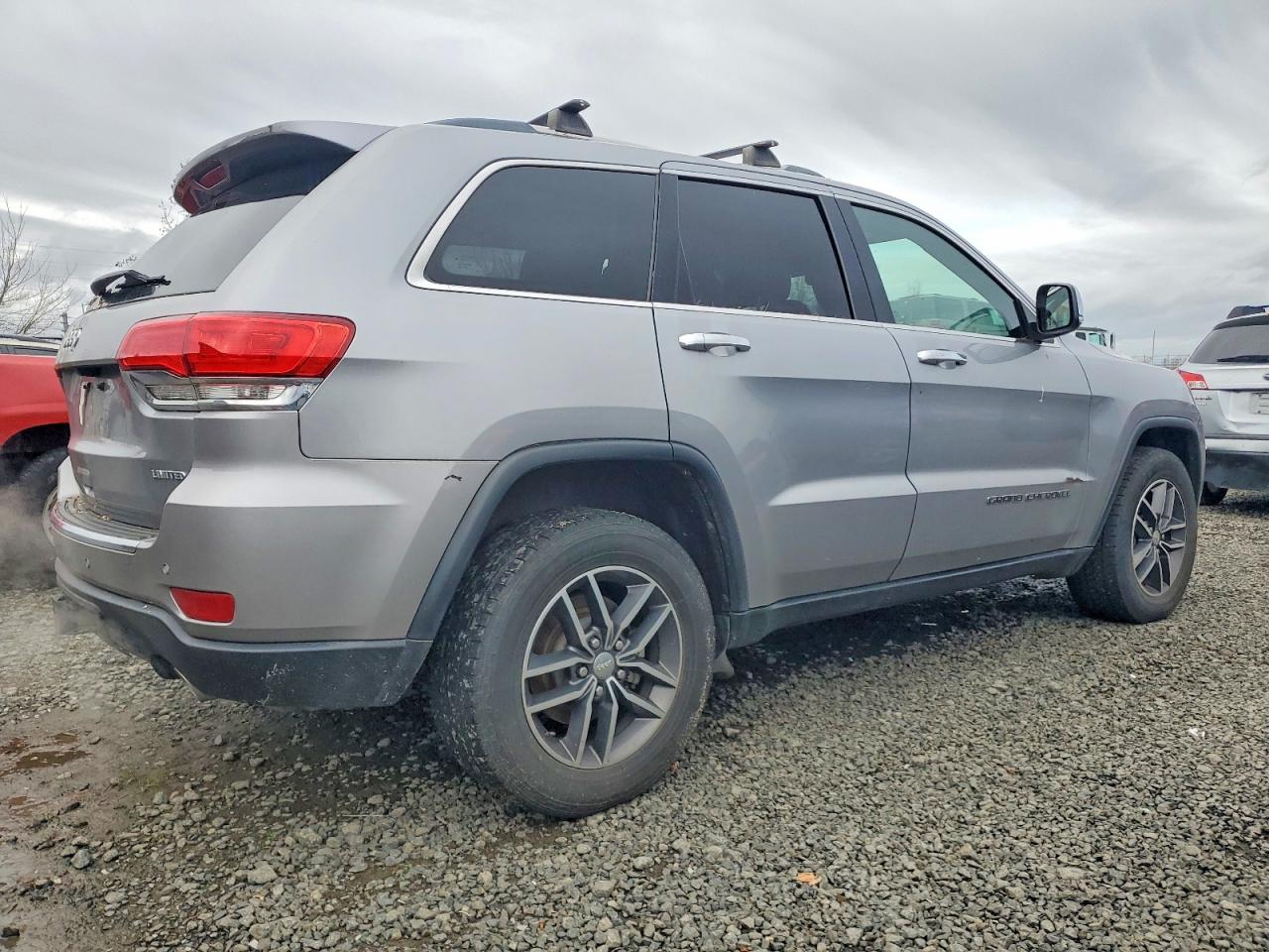 2018 JEEP GRAND CHEROKEE LIMITED photo 3