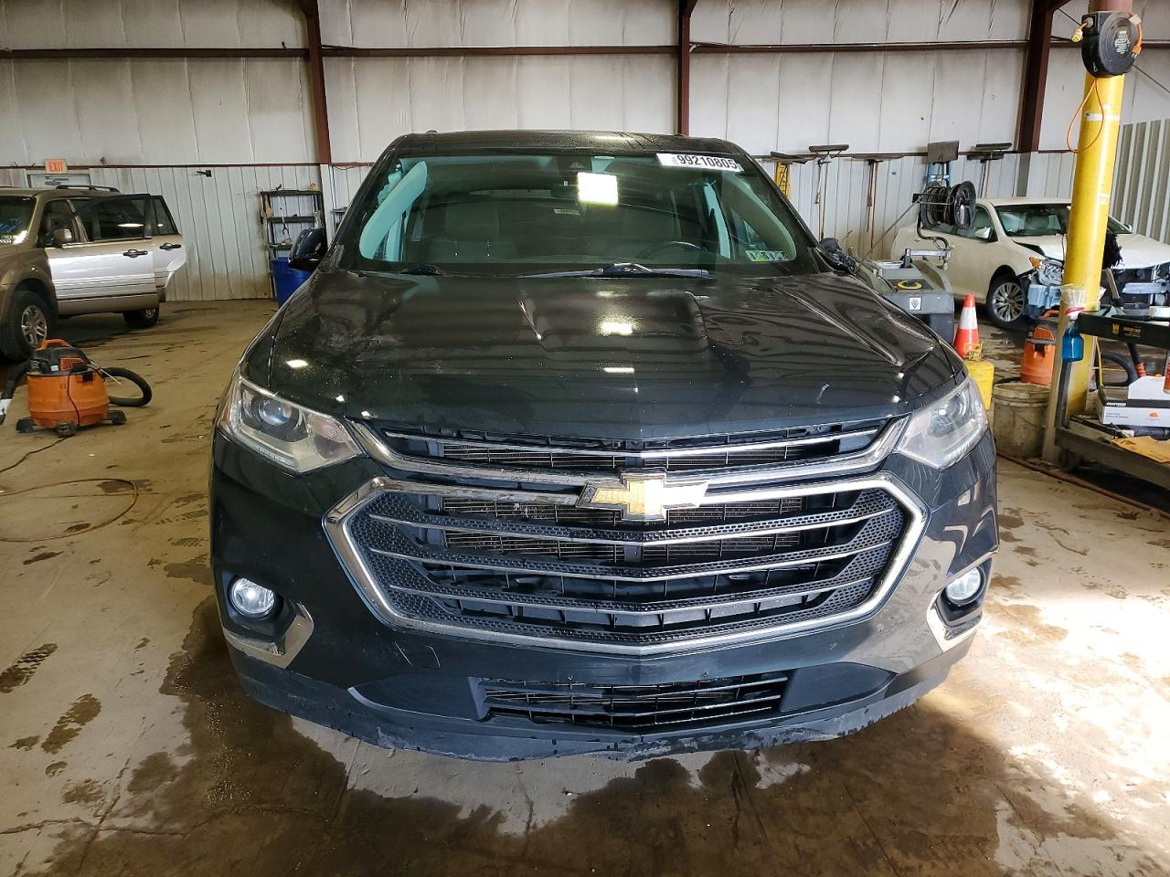 2020 CHEVROLET TRAVERSE LT photo 5