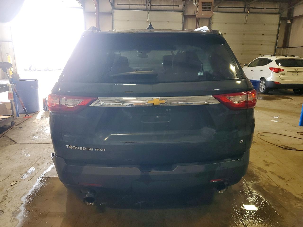 2020 CHEVROLET TRAVERSE LT photo 6