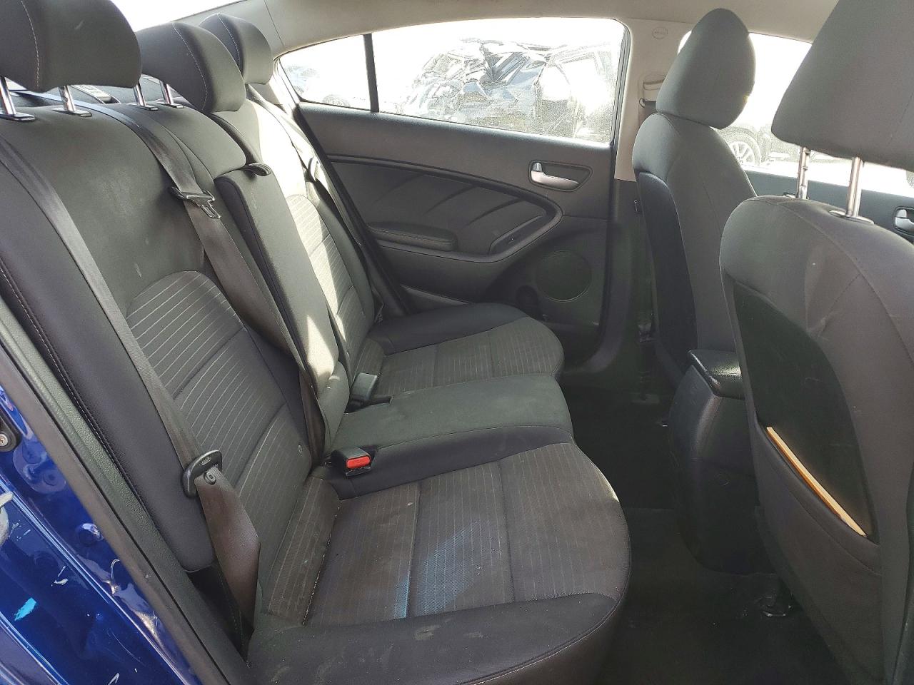 2018 KIA FORTE LX photo 10