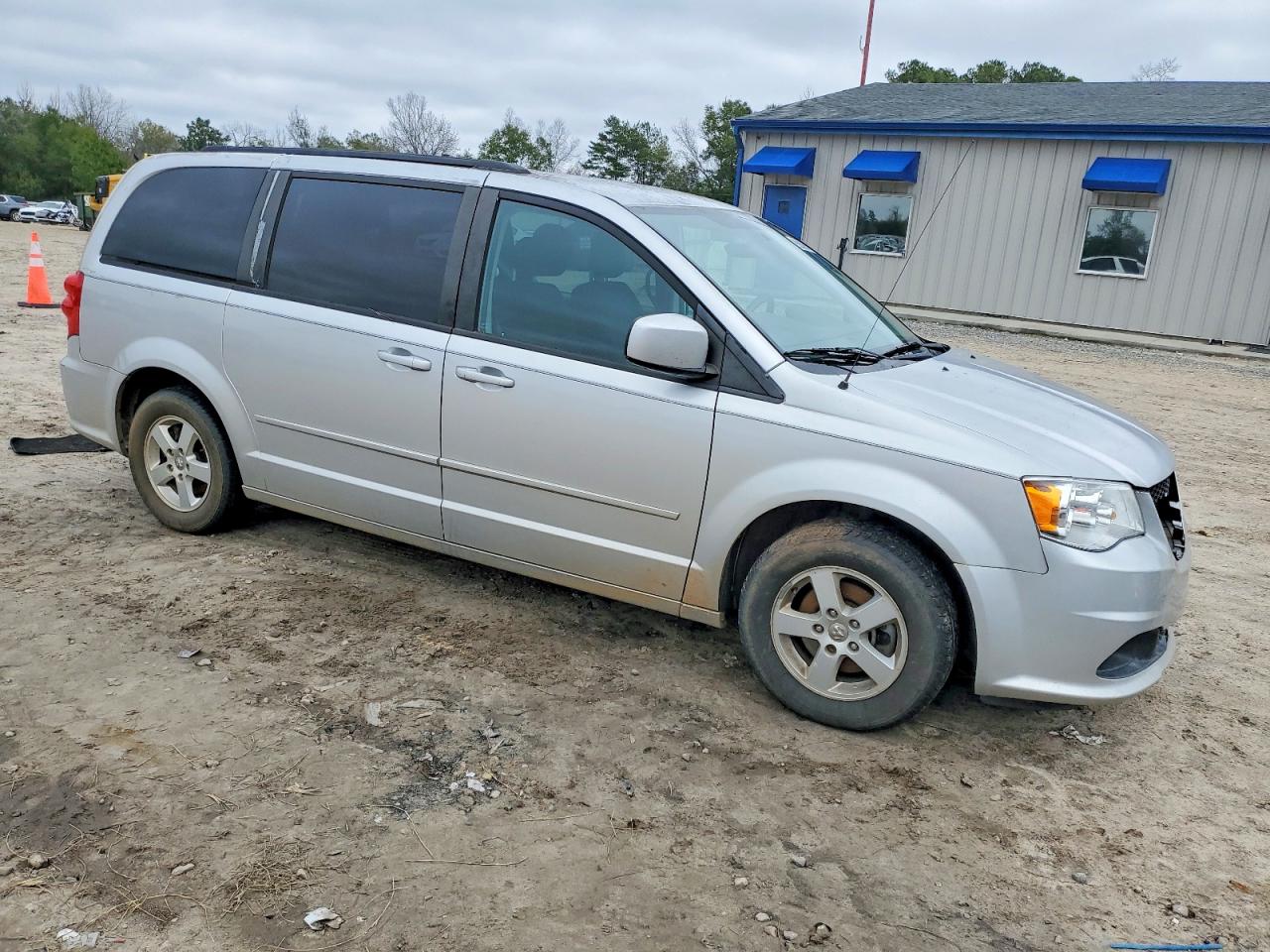 2011 DODGE GRAND CARAVAN MAINSTREET photo 10