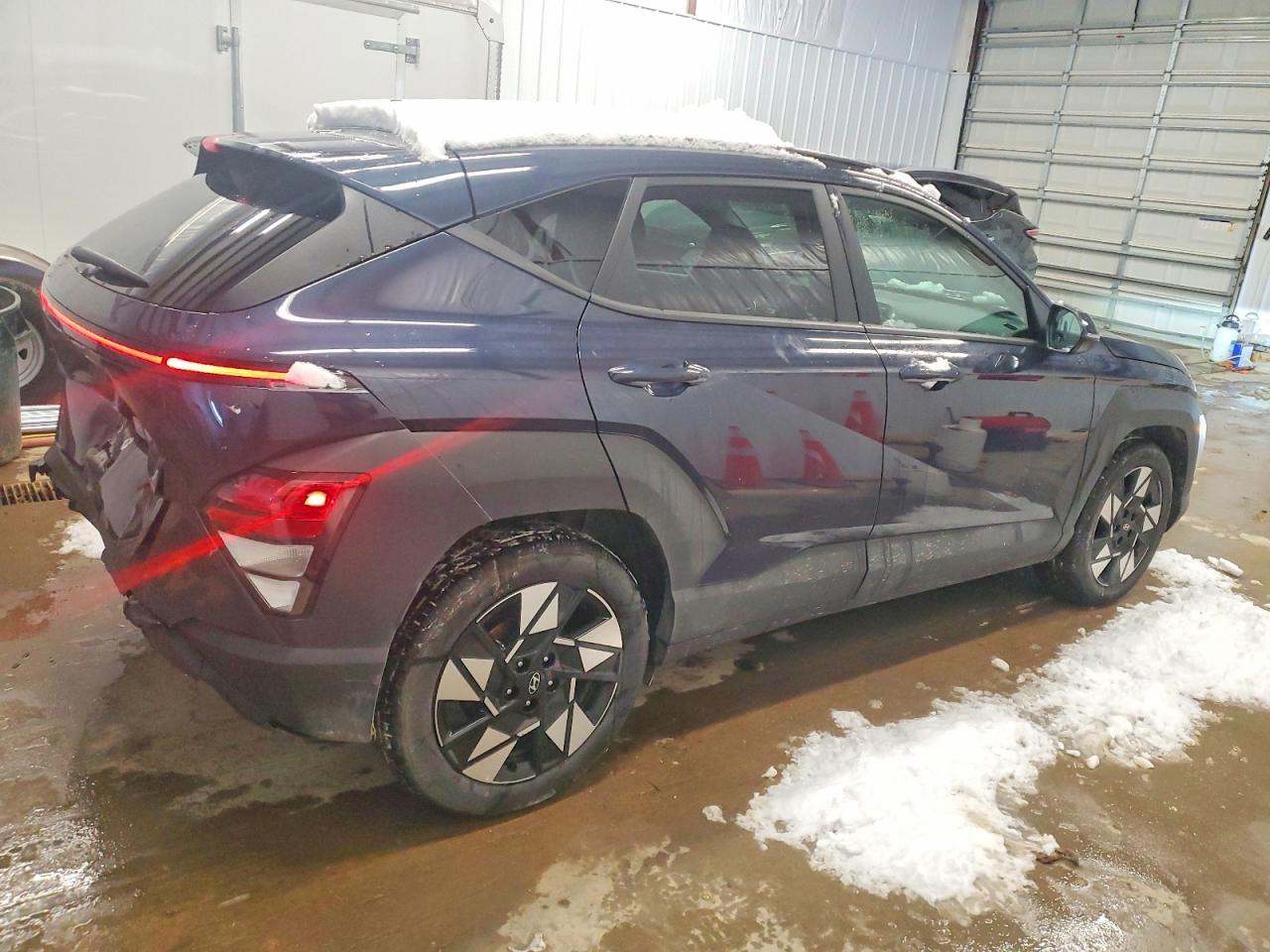 2025 HYUNDAI KONA SEL photo 3
