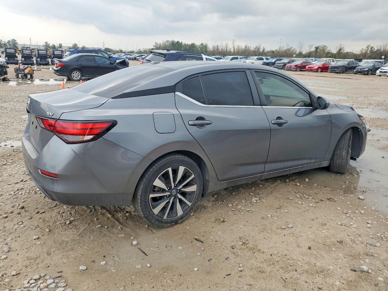 2023 NISSAN SENTRA SV photo 3
