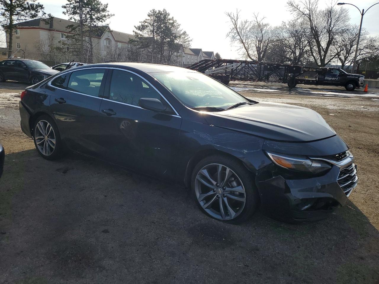2023 CHEVROLET MALIBU LT photo 4