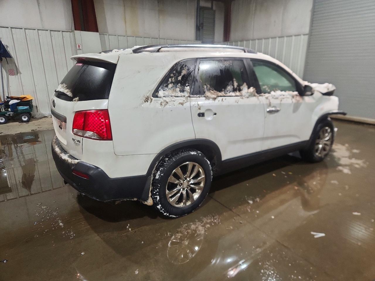 2011 KIA SORENTO EX photo 3