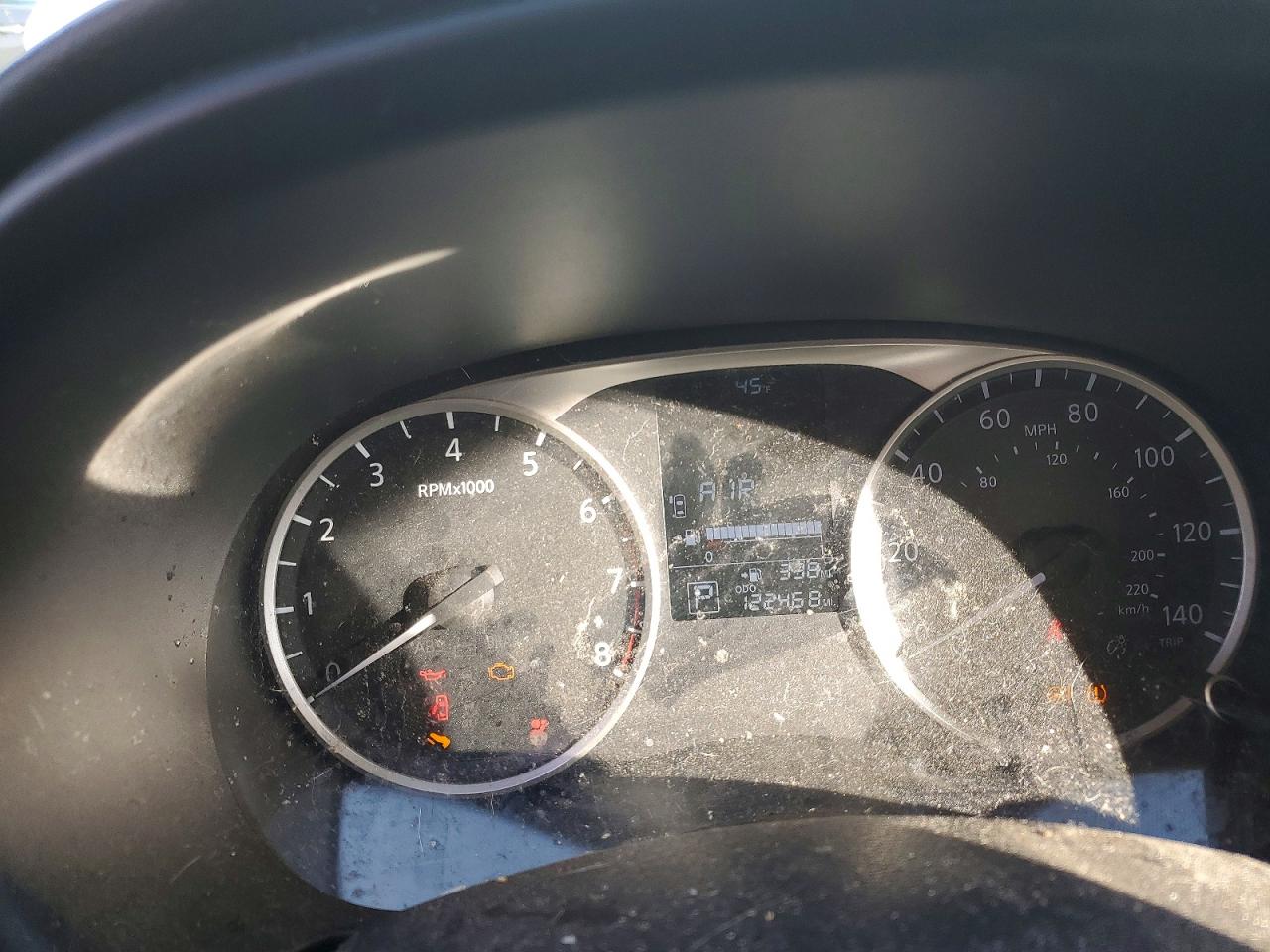 2018 NISSAN KICKS S photo 9