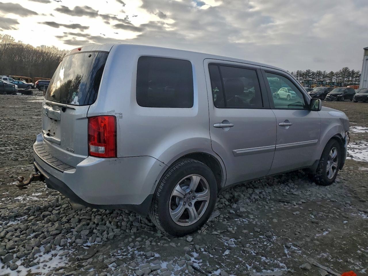 2013 HONDA PILOT EX photo 3