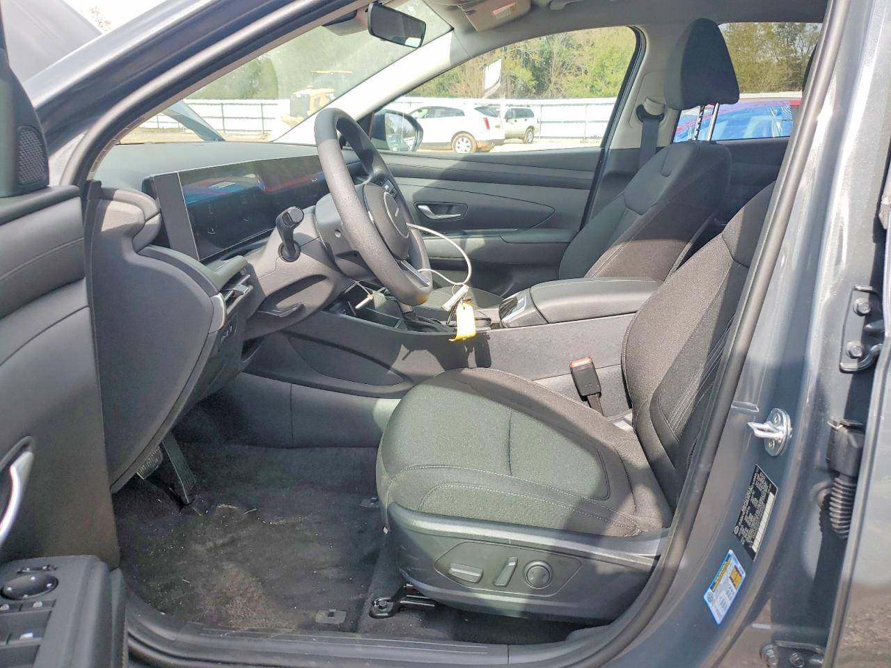 2026 HYUNDAI TUCSON SEL photo 7
