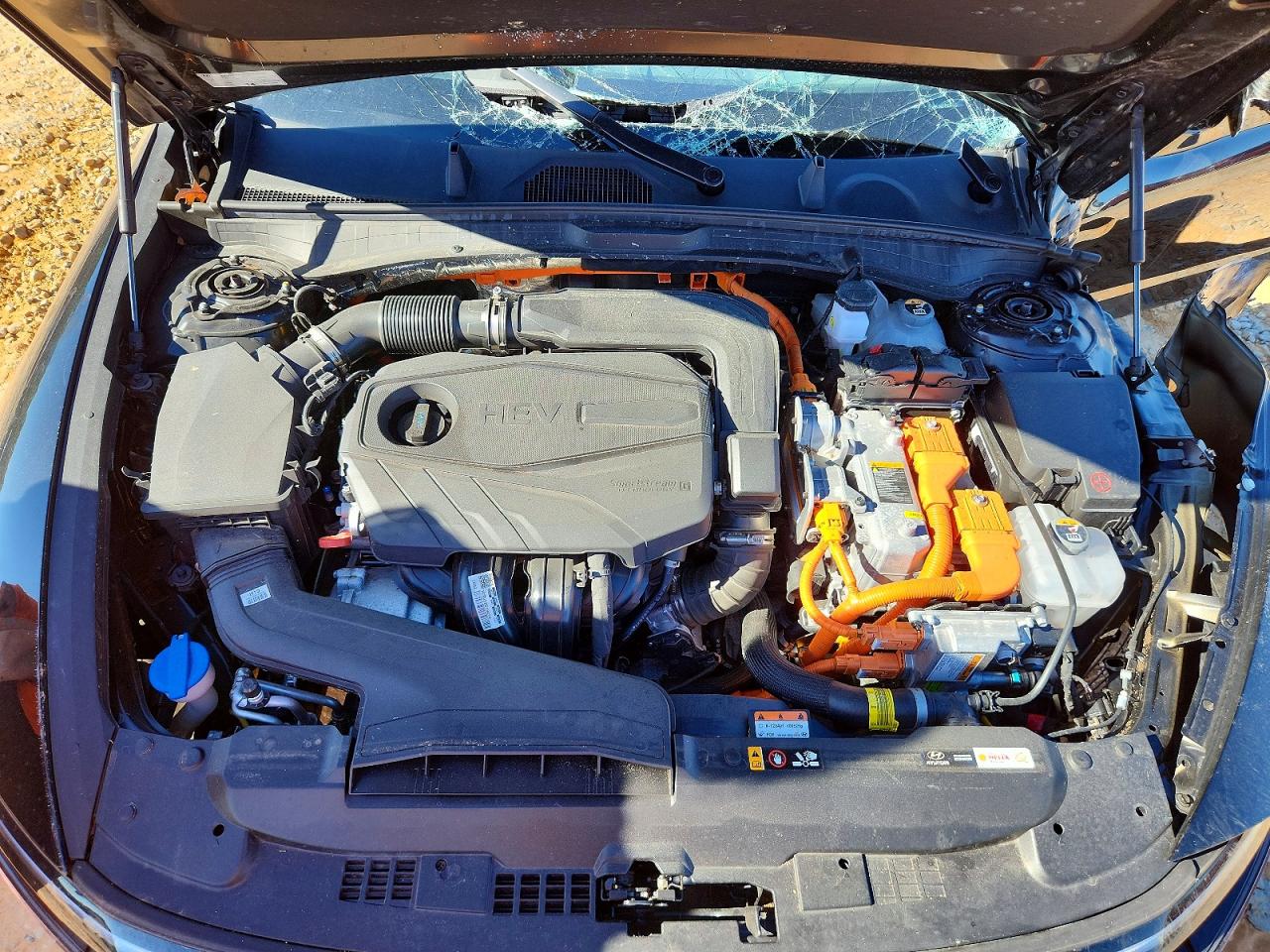 2025 HYUNDAI SONATA HYBRID photo 11