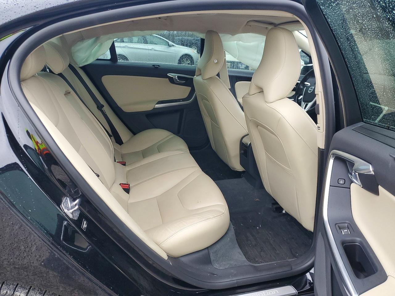 2018 VOLVO S60 PREMIER photo 10