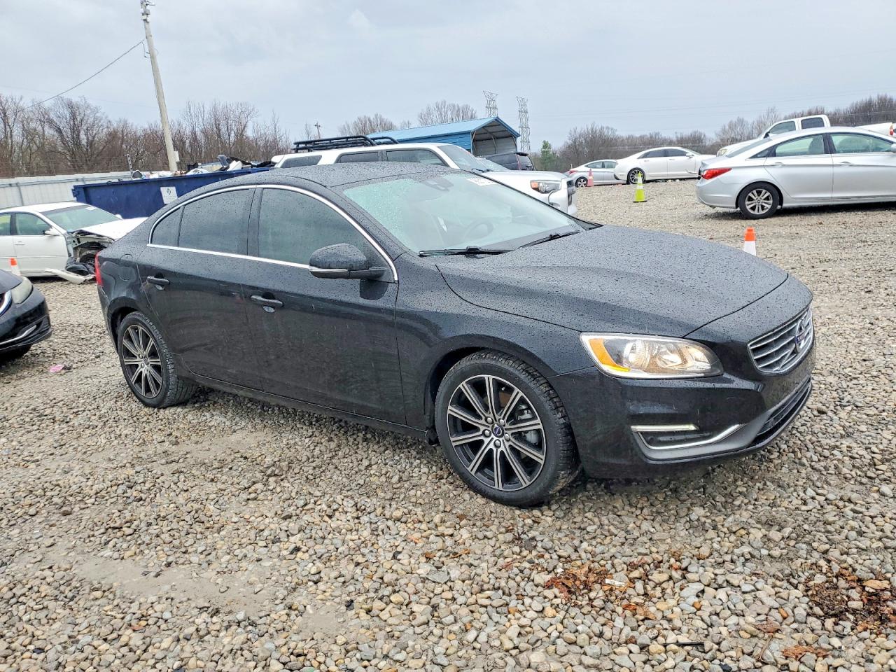 2018 VOLVO S60 PREMIER photo 4