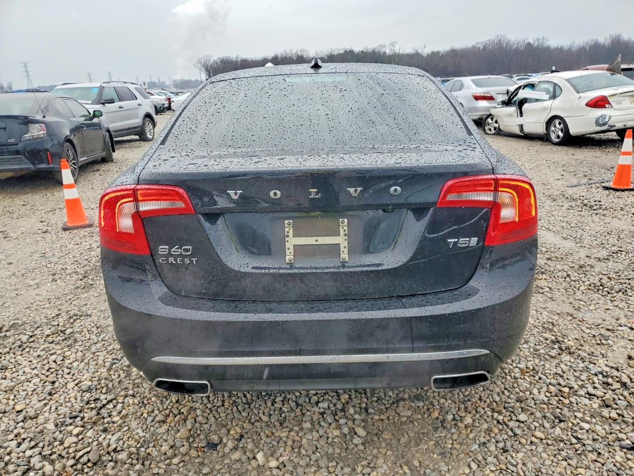 2018 VOLVO S60 PREMIER photo 6