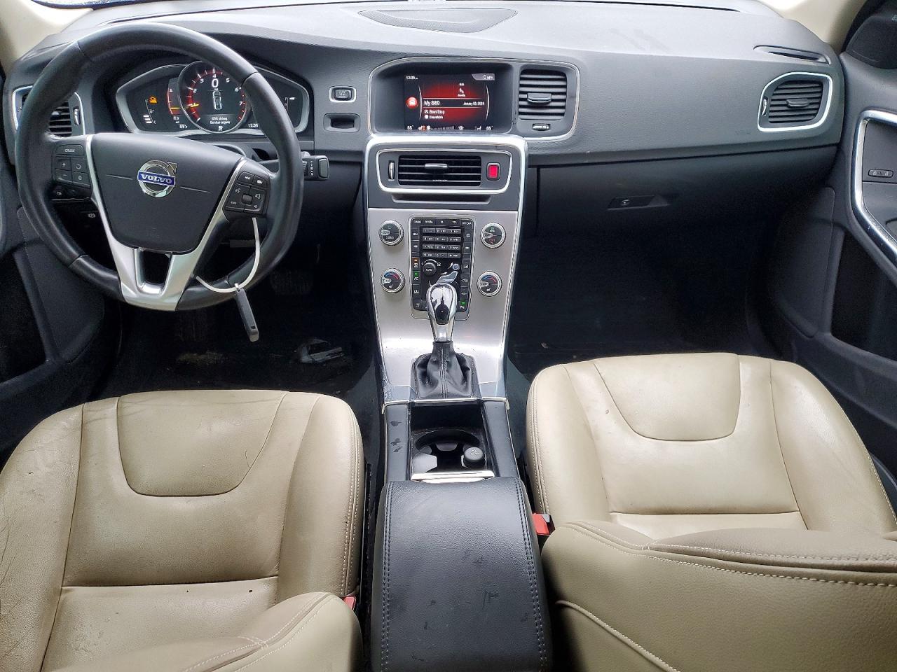 2018 VOLVO S60 PREMIER photo 8
