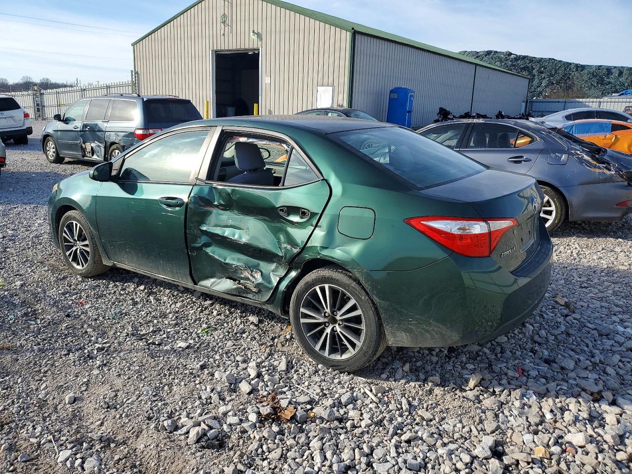 2016 TOYOTA COROLLA L photo 2