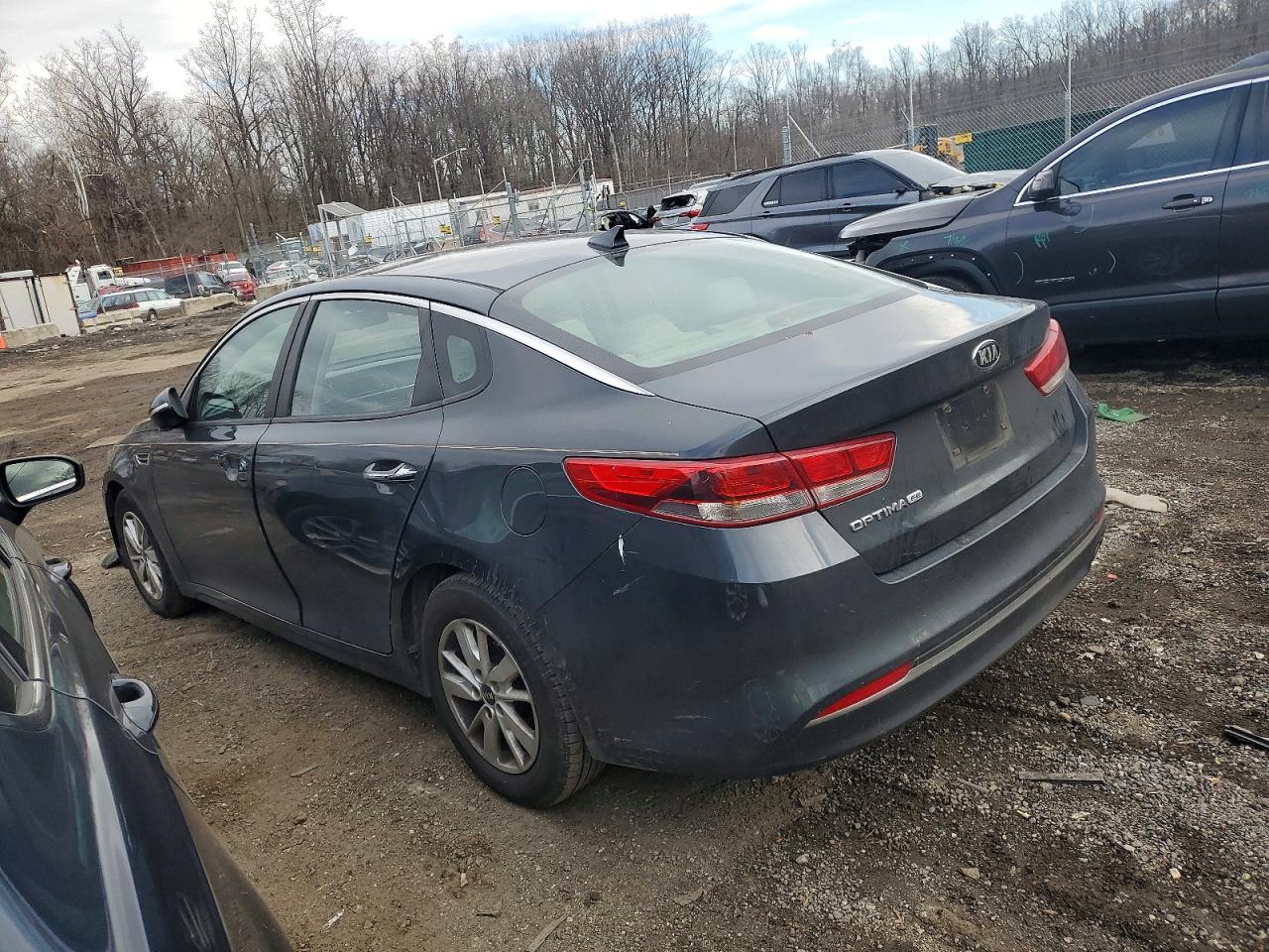 2016 KIA OPTIMA LX photo 2