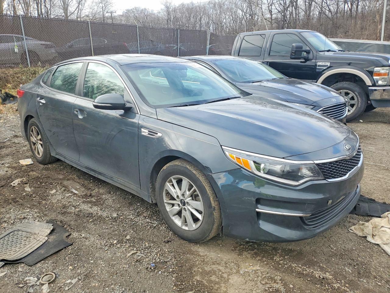 2016 KIA OPTIMA LX photo 4