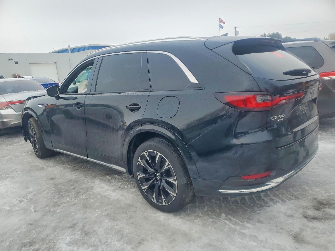 2024 MAZDA CX-90 PREMIUM PLUS photo 2
