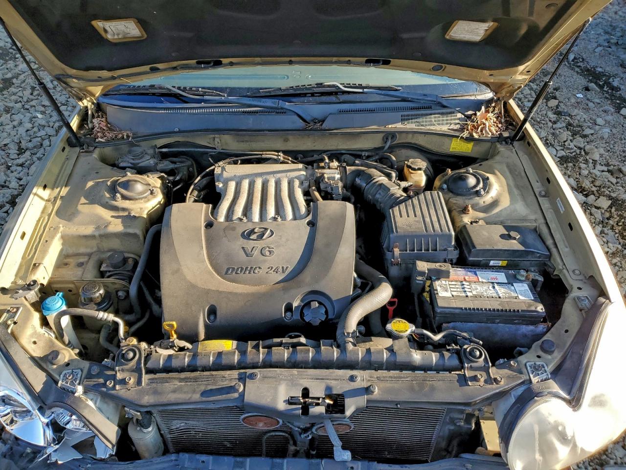 2004 HYUNDAI SONATA GLS photo 11