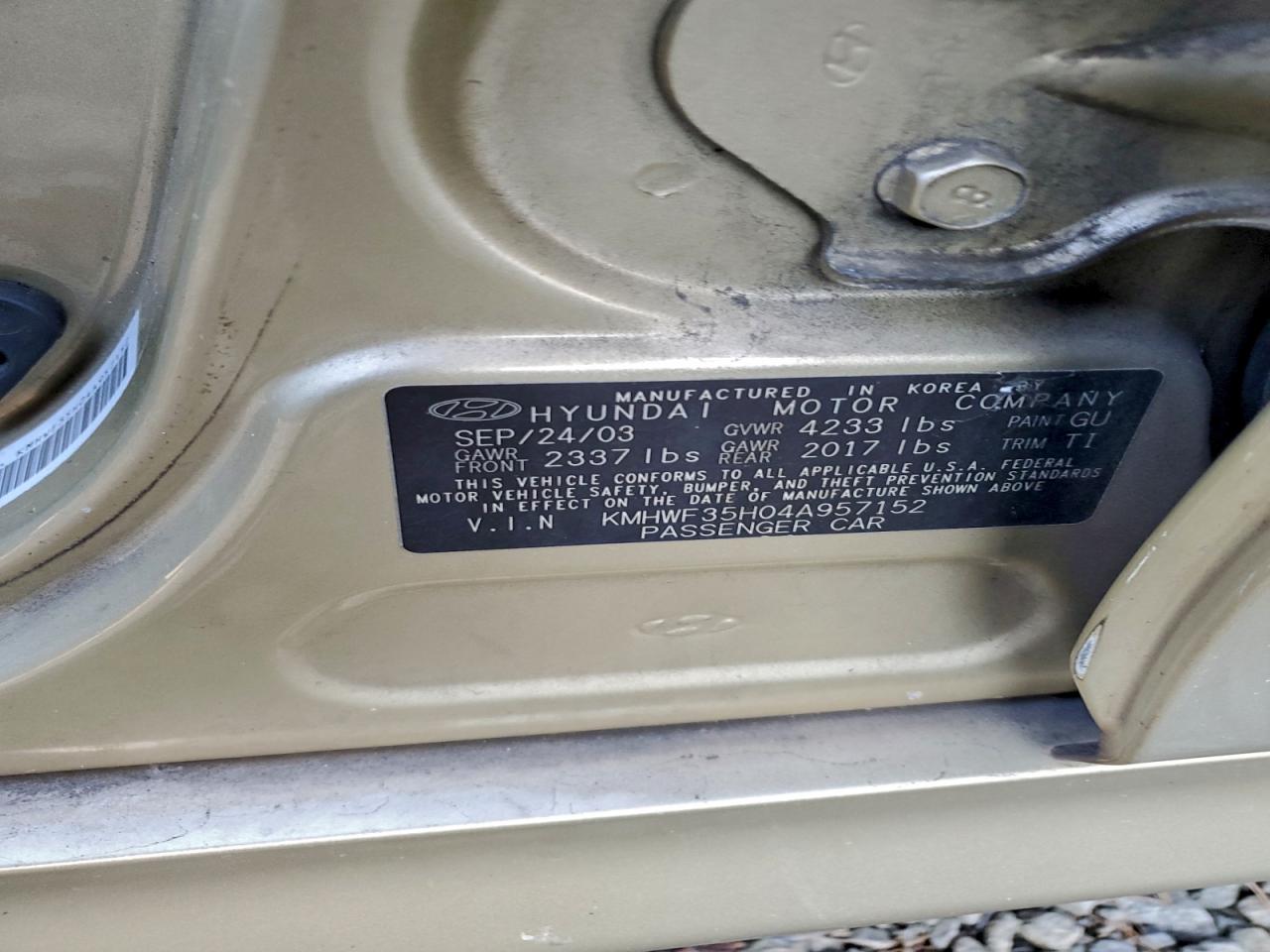 2004 HYUNDAI SONATA GLS photo 12
